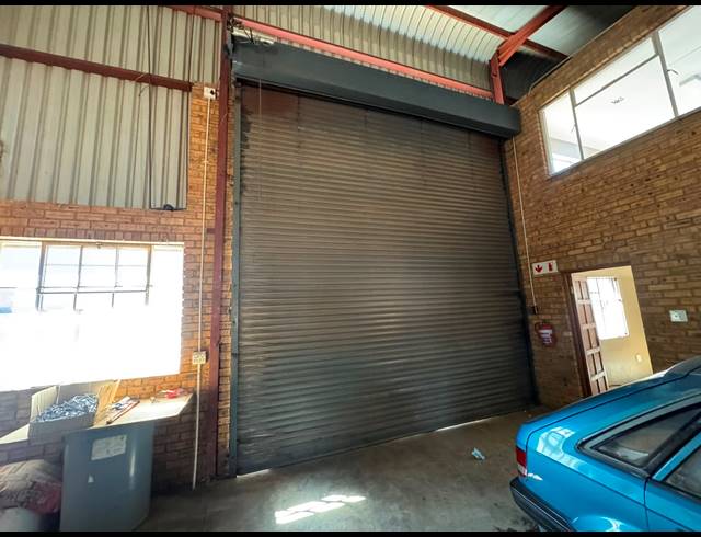 150M² WAREHOUSE TO LET IN CHLOORKOP